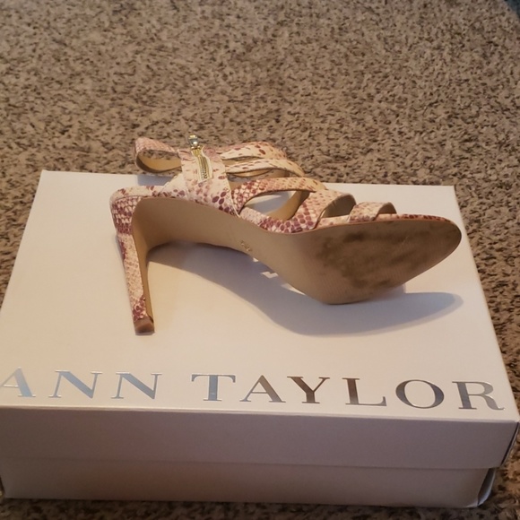 Heels - Picture 2 of 2